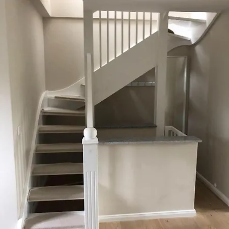 Haus-uter * ווסטרלנד