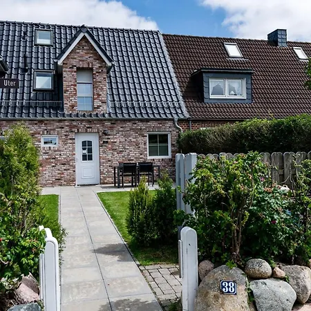 Haus-uter Casa vacanze *